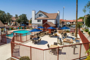 Metro PHX Upstairs 2bd sleeps 6 heated pool NO PETS ALLOWED